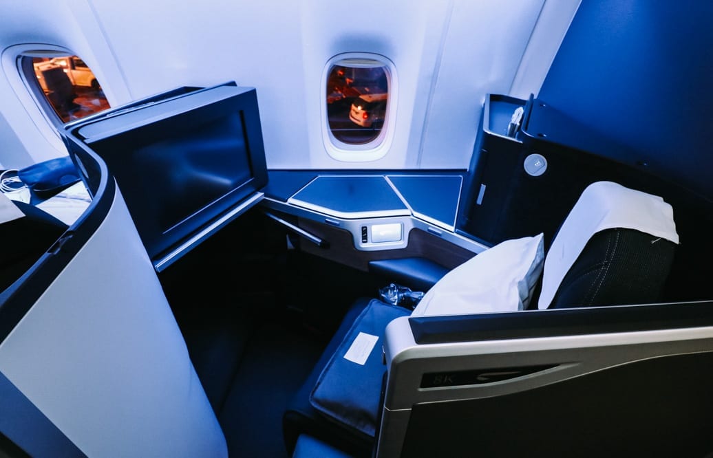 Review British Airways Boeing 777 Suite" Business Class...