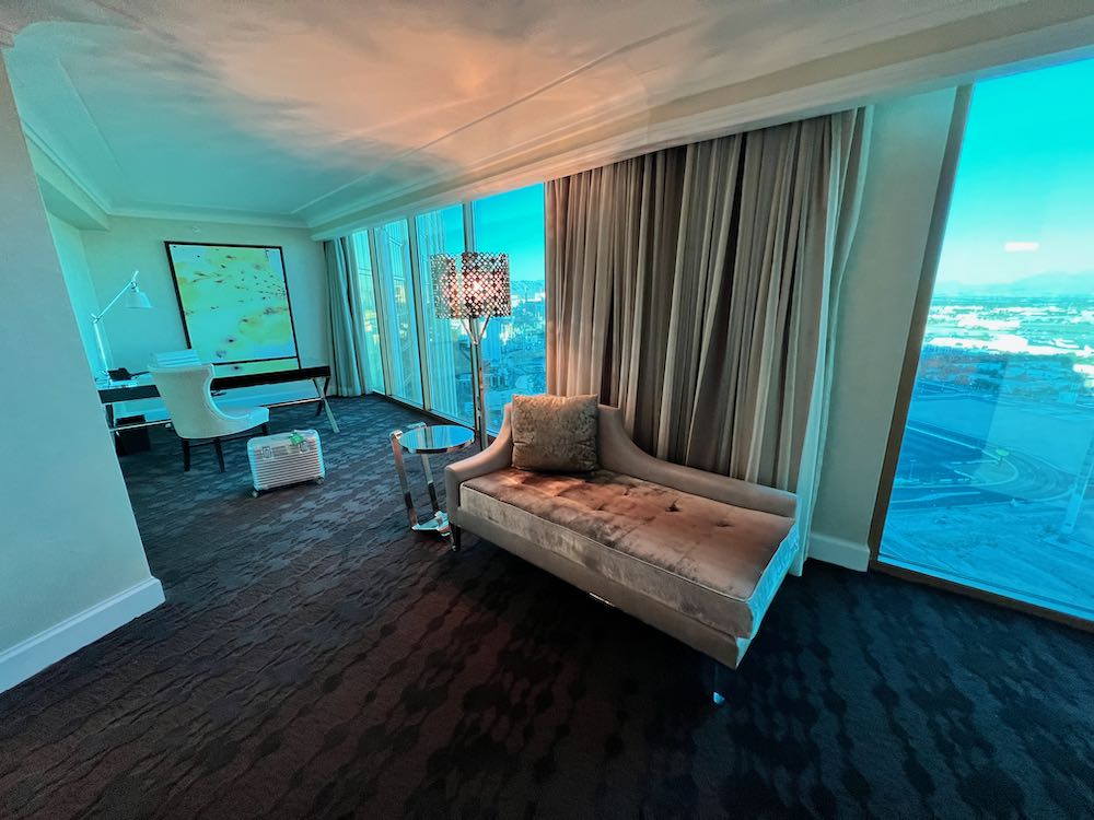The Four Best True Luxury Hotels In Las Vegas & VIP Perks Tips!